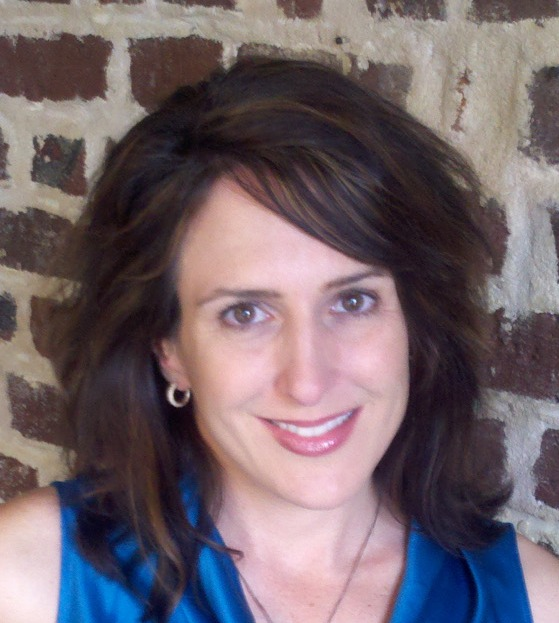 Ellie Maas Davis, Pressque